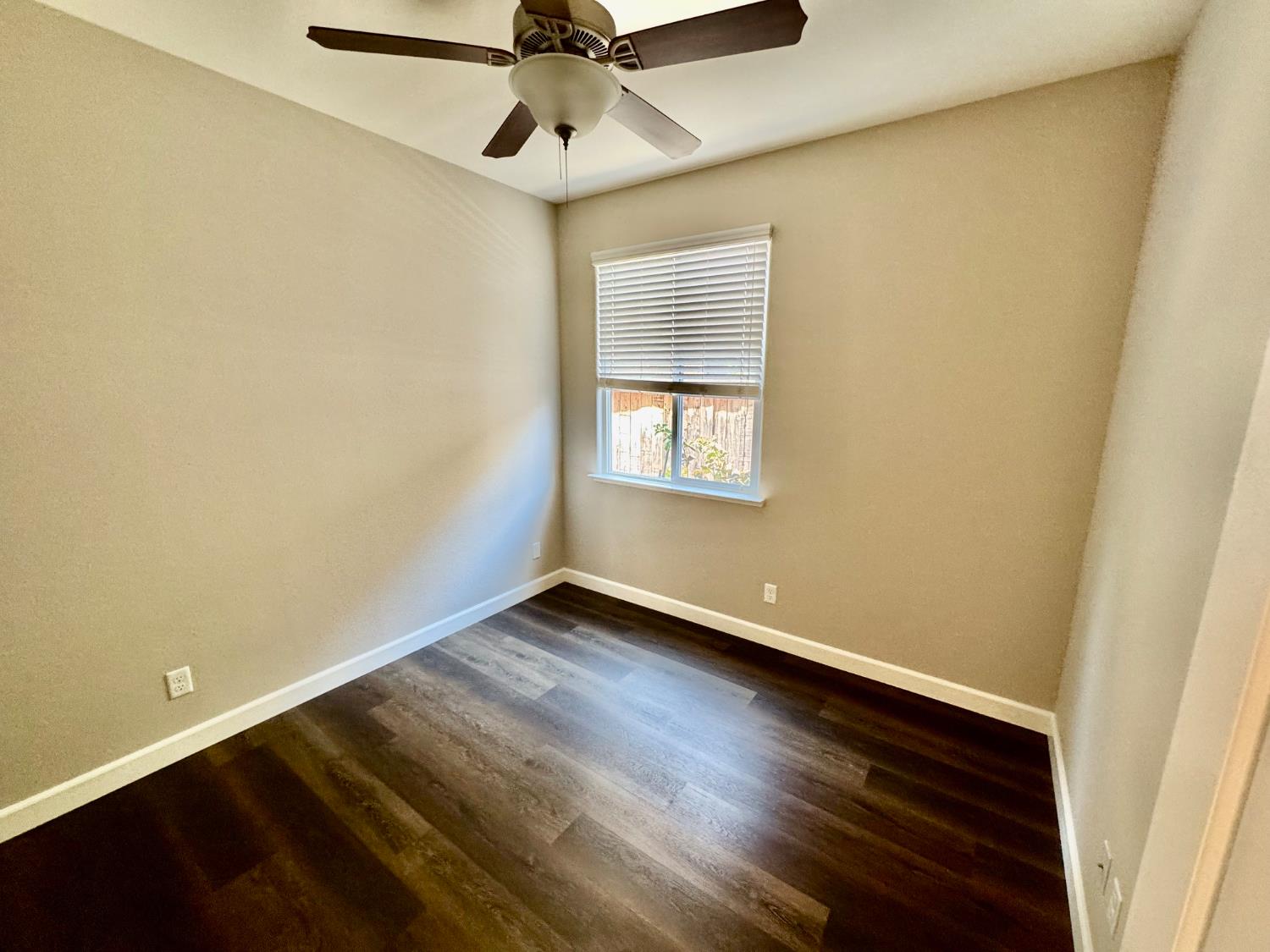 4074 Heritage Ln, Clovis, CA 93619