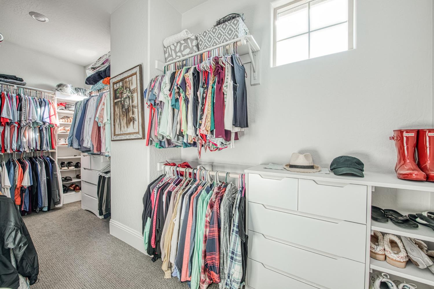 2468 E Kynzlee Ave, Fresno, CA 93730