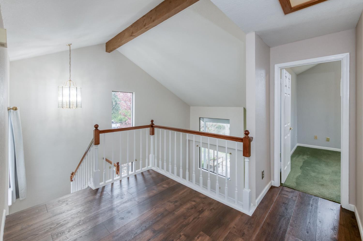 809 E Catalina Cir, Fresno, CA 93730