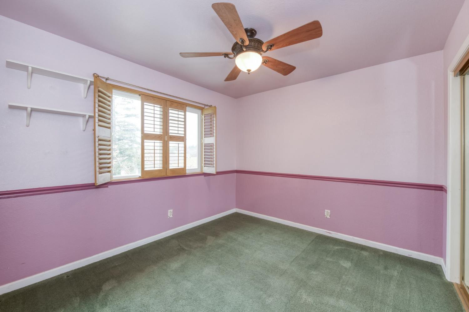 809 E Catalina Cir, Fresno, CA 93730