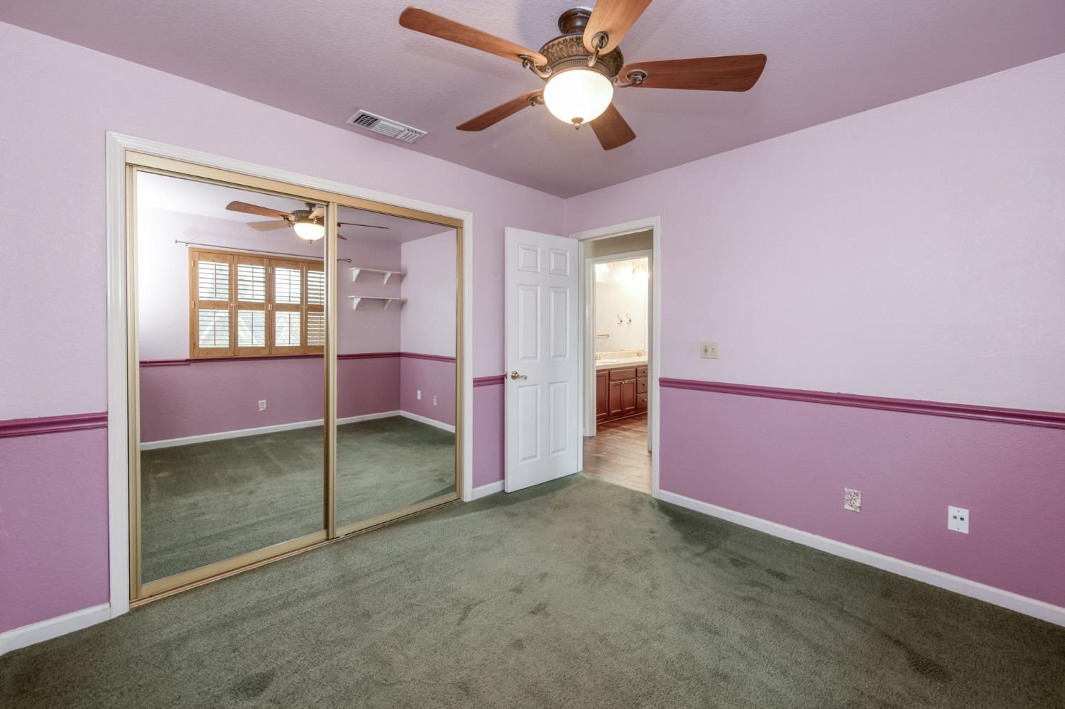 809 E Catalina Cir, Fresno, CA 93730