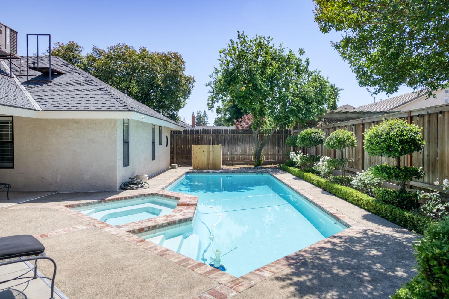 579 E Portland Ave, Fresno, CA 93720